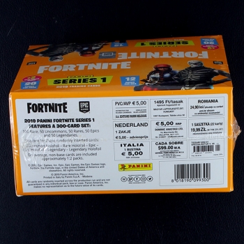 Fortnite Series 1 Panini Box mit 12 Fat Packs