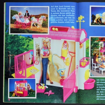 Barbie Fashion Panini sticker album complete