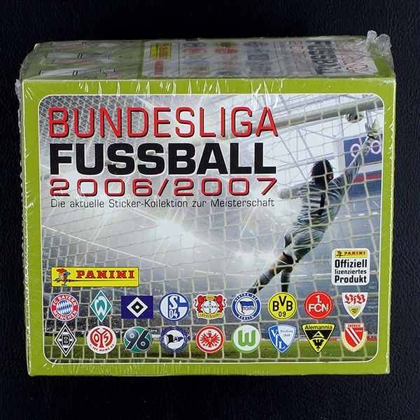 Fußball 2006 Panini Box mit 100 Sticker Tüten